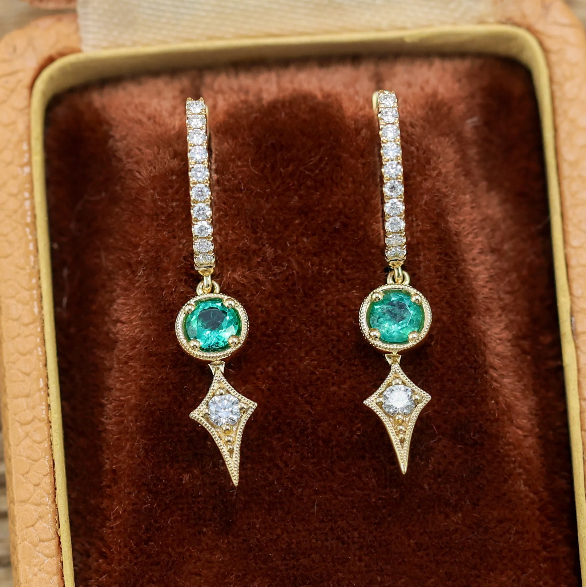0.79 Cttw 18Kt Yellow Gold Emerald And Diamond Drop Earrings - Image 2
