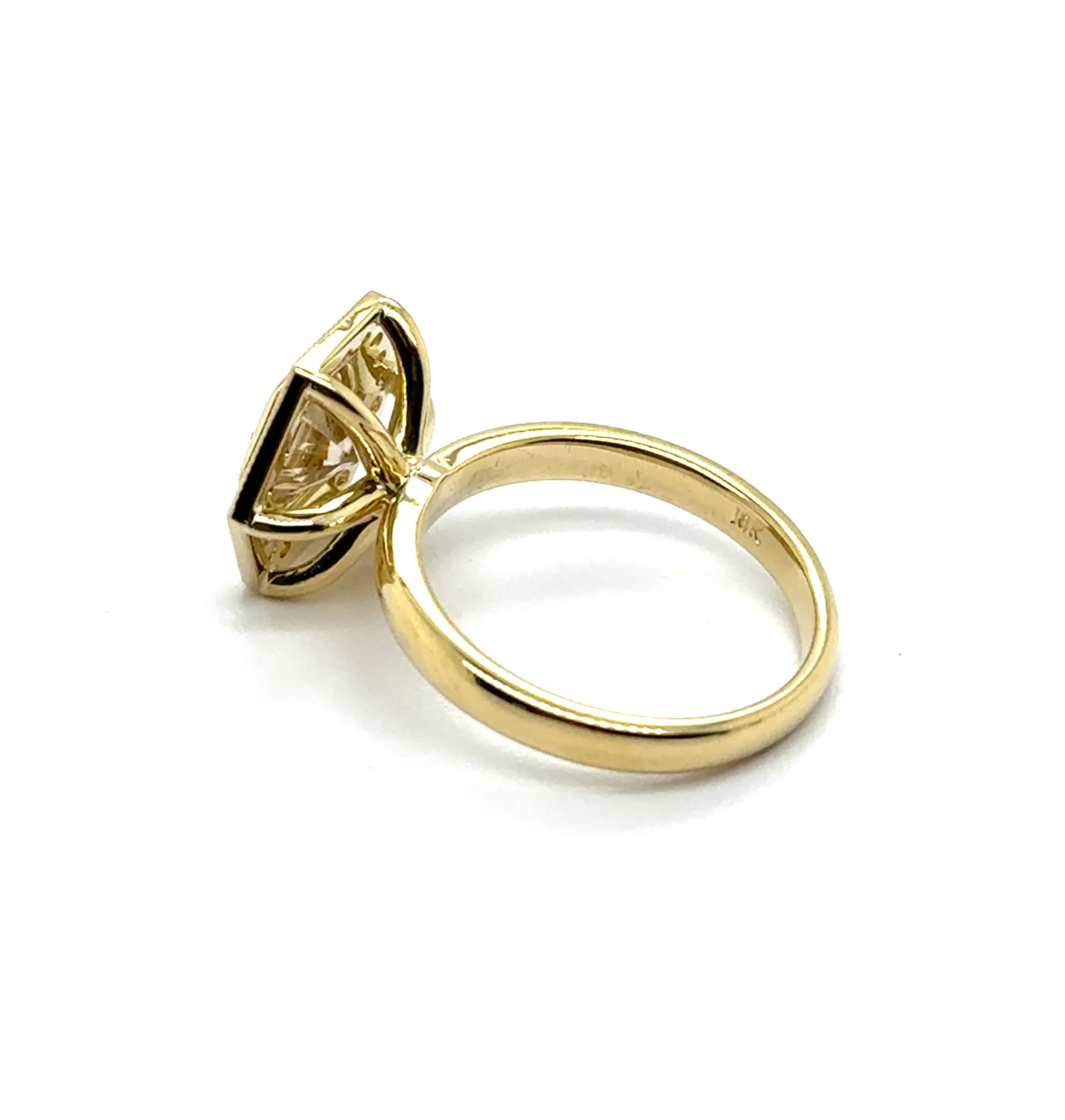 1.48 Cttw 18Kt Yellow Gold Cognac Diamond Engagment Ring - Image 3