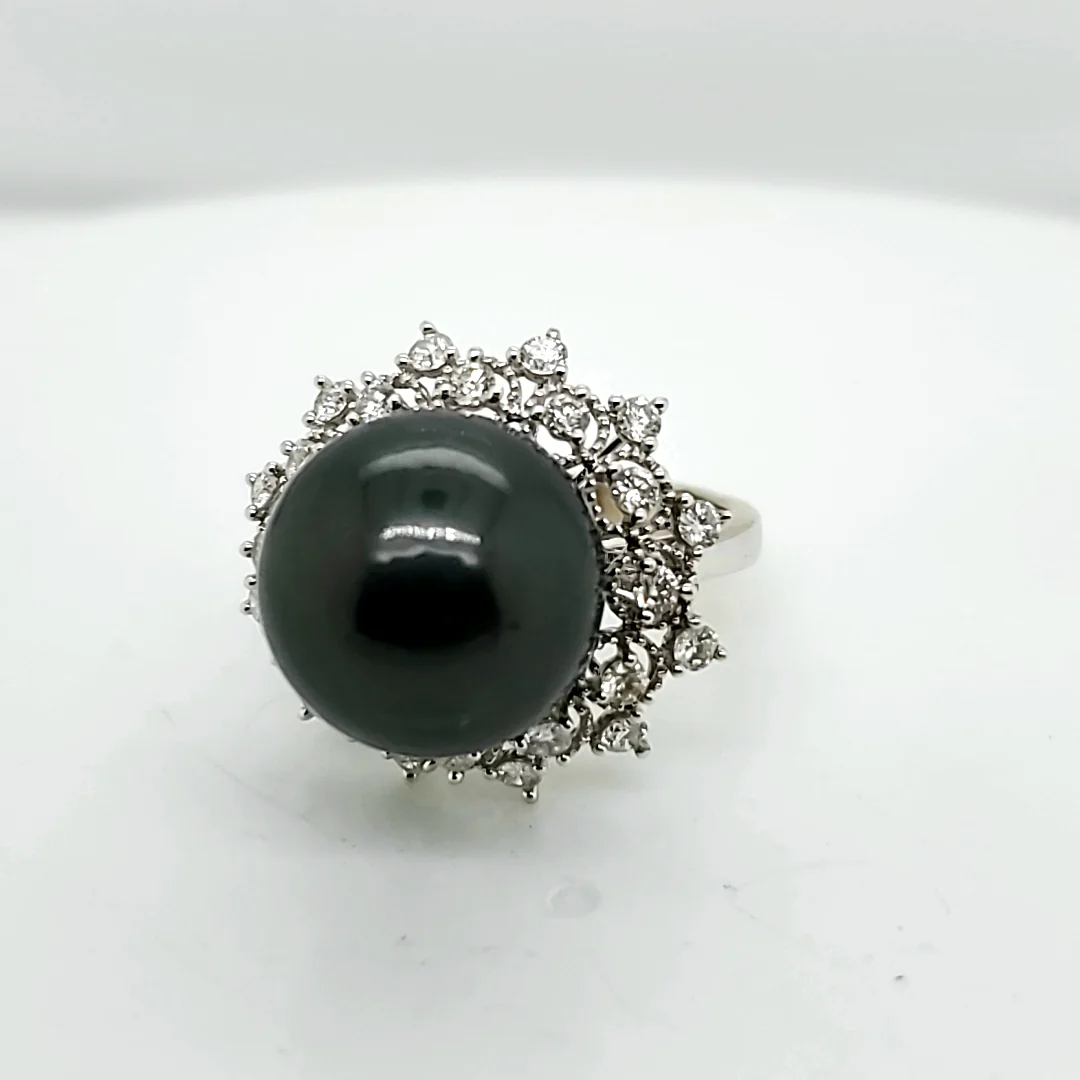 14Kt White Gold And Diamond Tahitian Pearl Ring