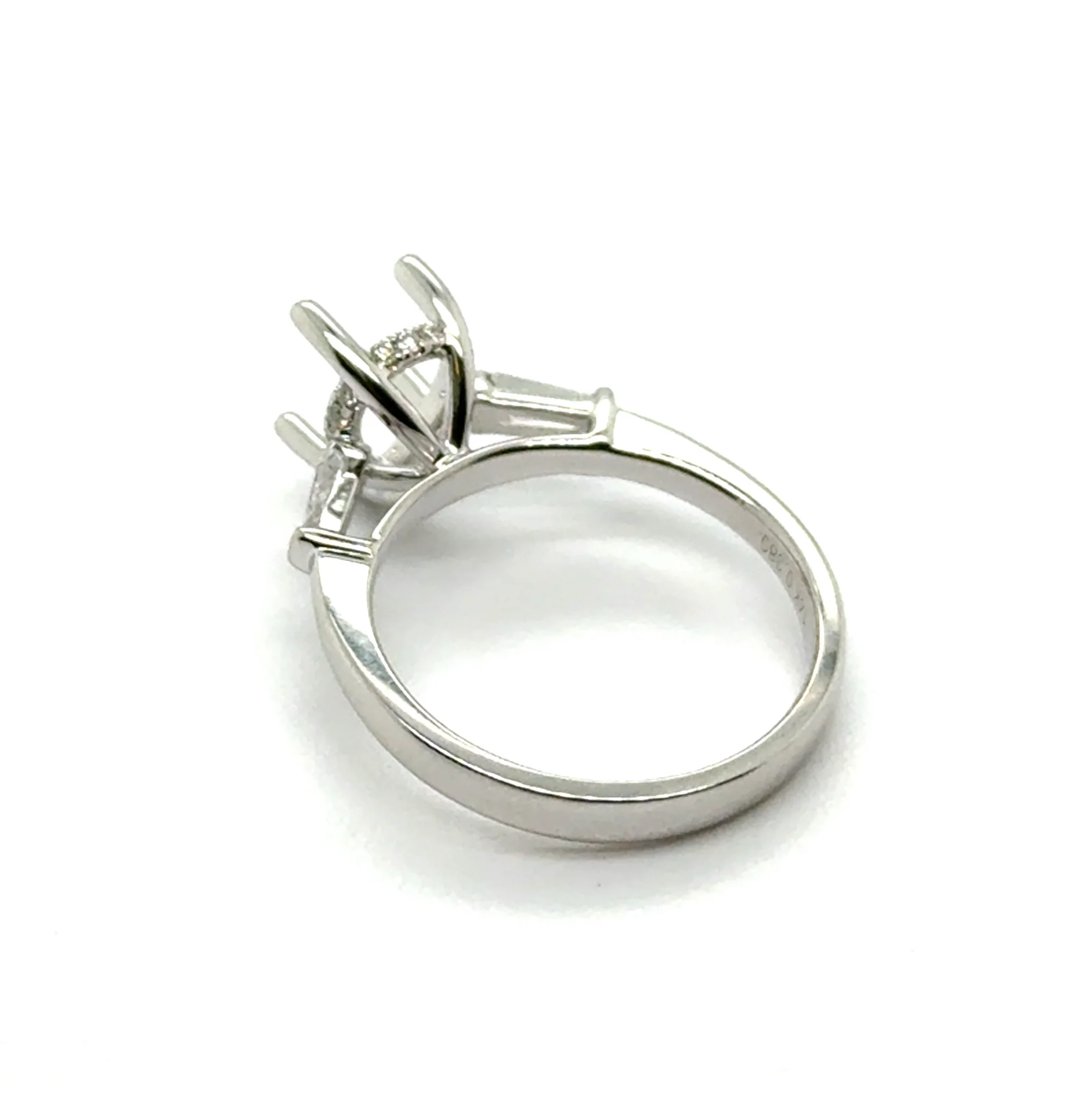 14kt White Gold Pear Shape 0.38Ctw Diamond Semi-Mount Ring - Image 2