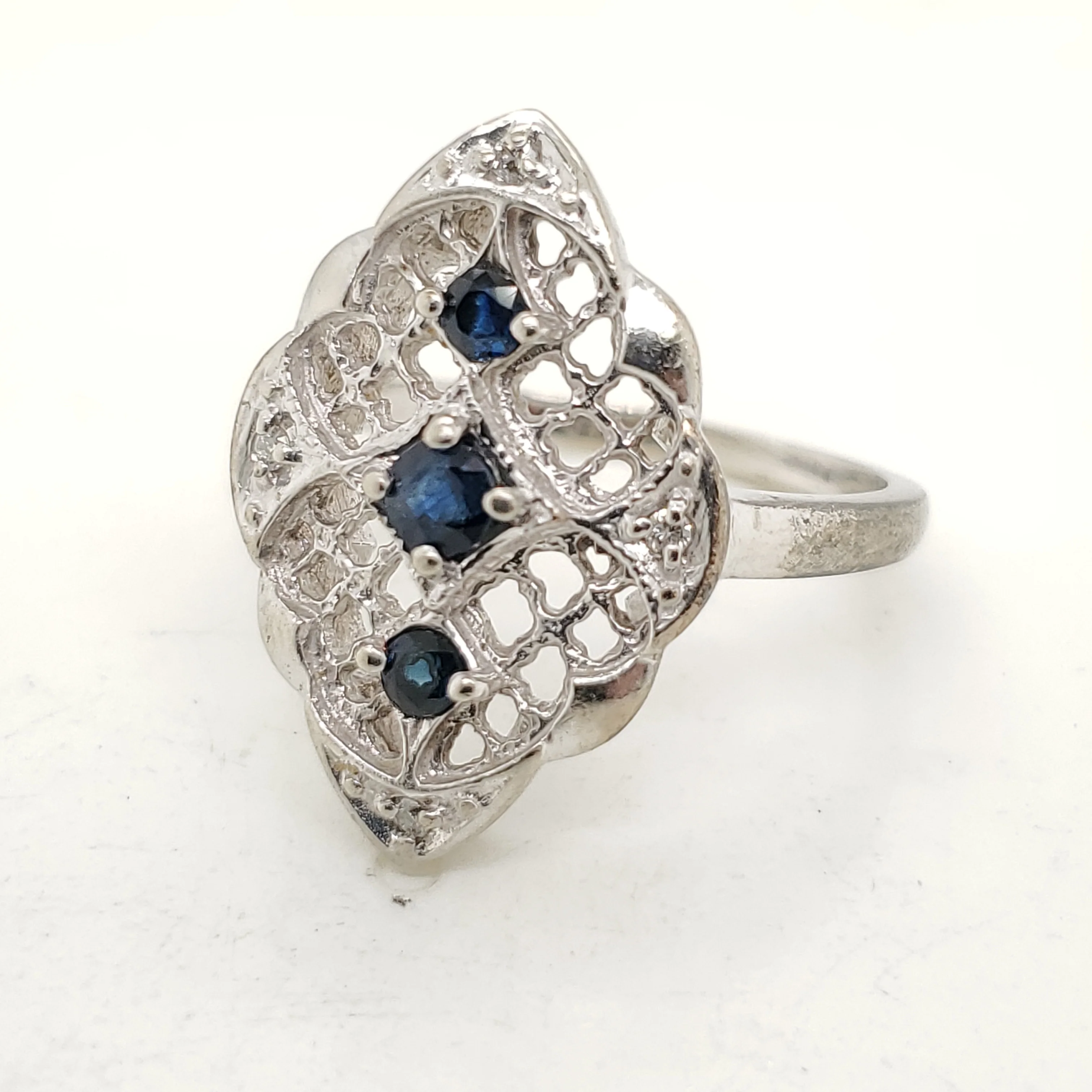 14kt White Gold Sapphire and Diamond Filigree Dinner Ring