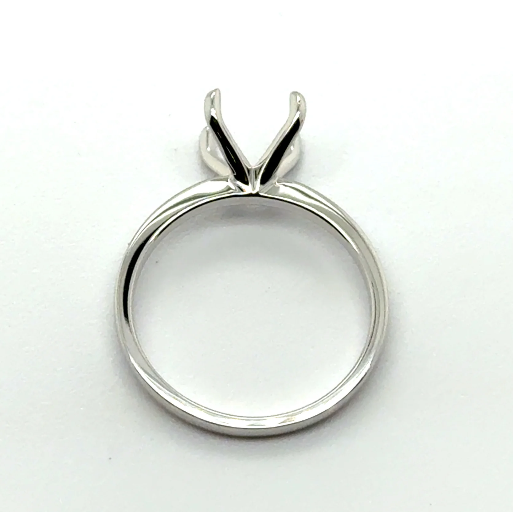 14Kt White Gold Semi-Mount Mounting With No Stones - Image 2