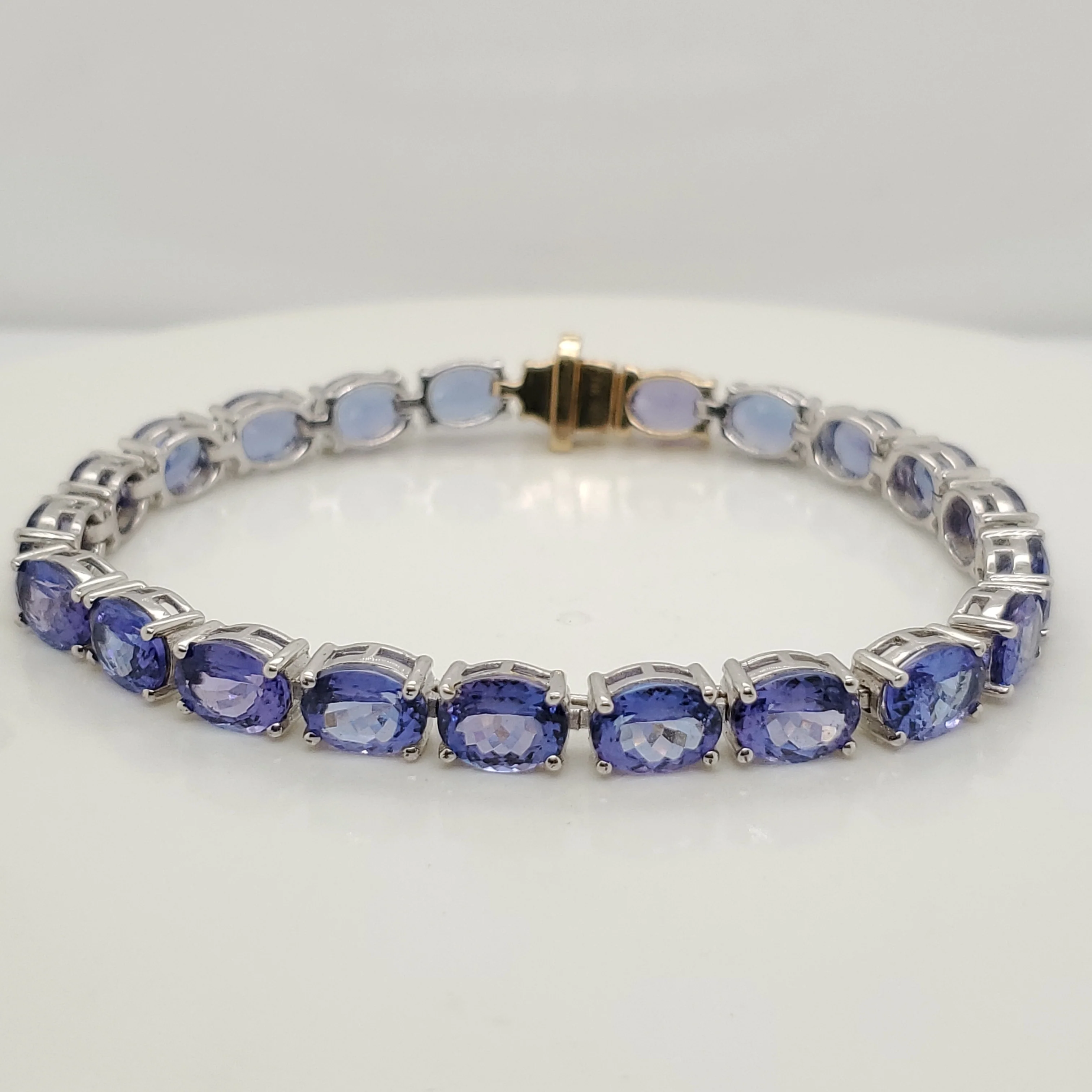 14kt White Gold Tanzanite Bracelet