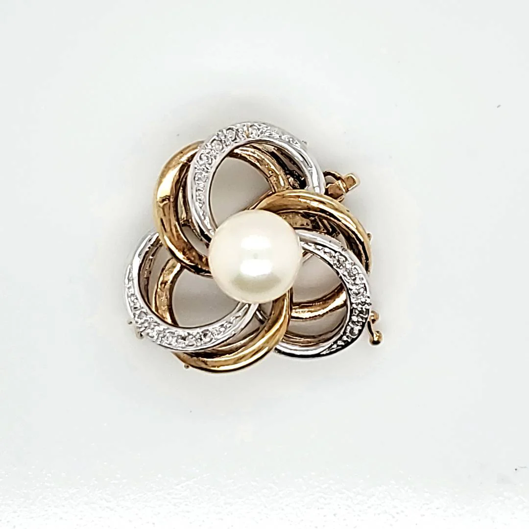 14kt Yellow and White Gold Triple Strand Pearl Clasp