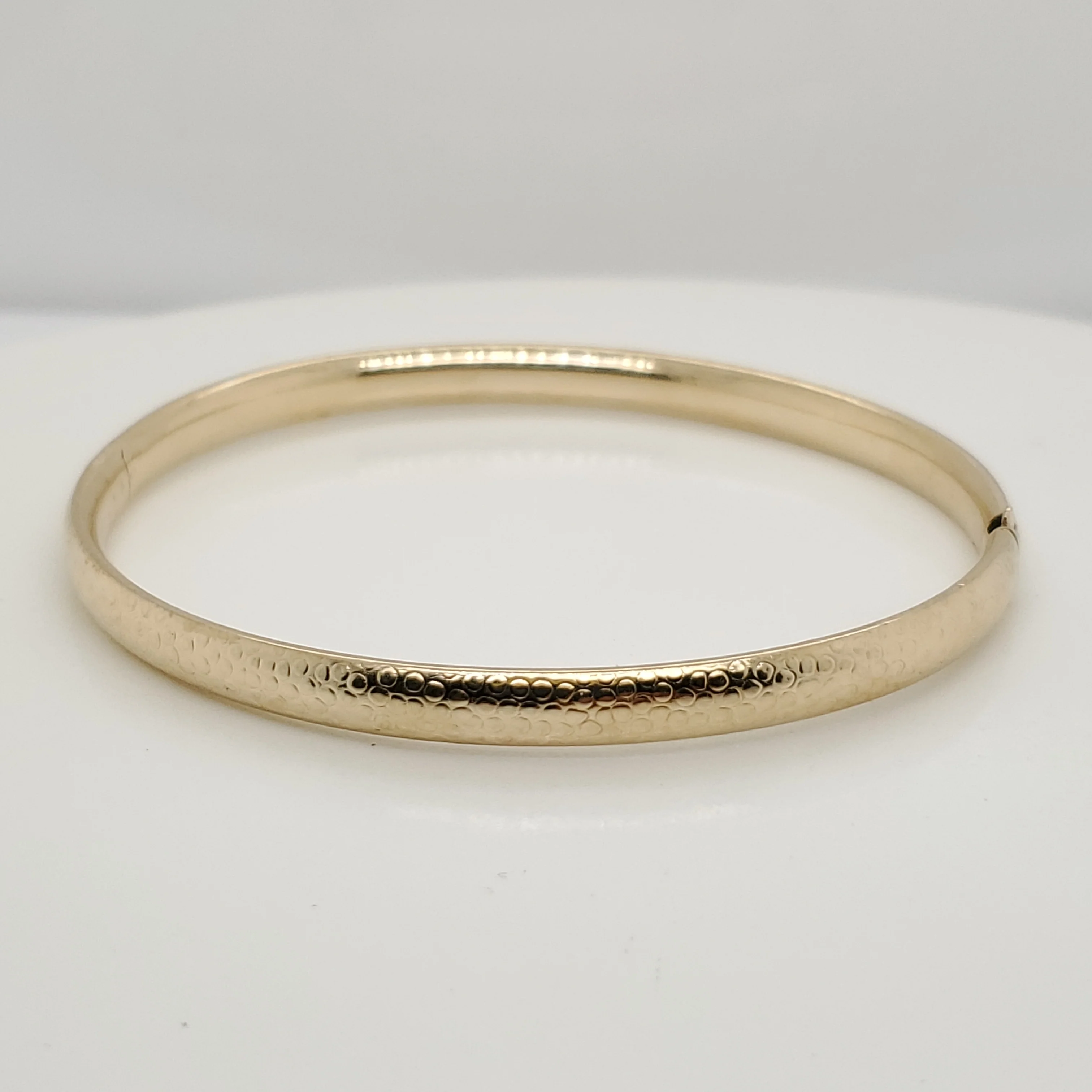 14Kt Yellow Gold Bangle Bracelet