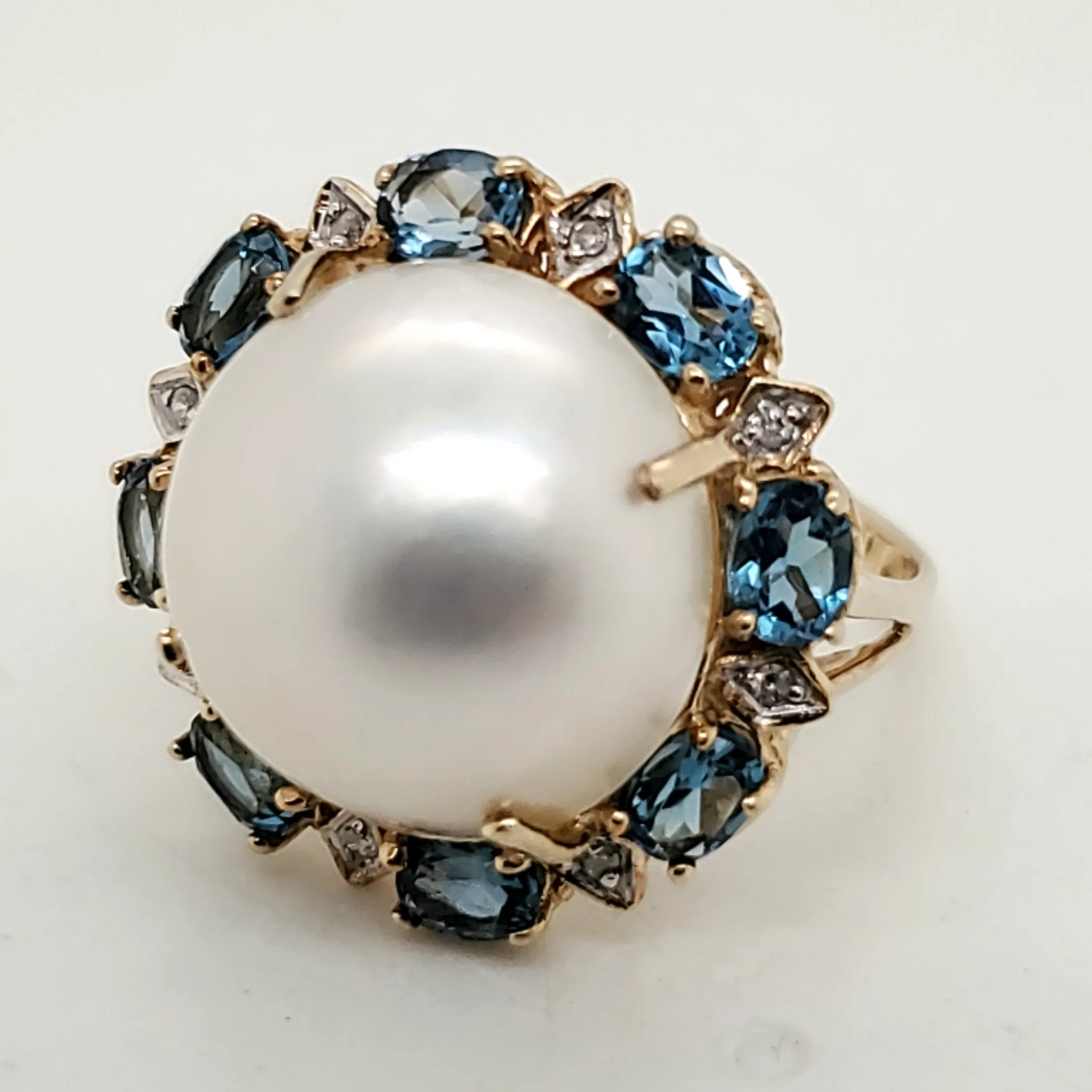 14Kt Yellow Gold Mobe Pearl Blue Topaz and Diamond Ring