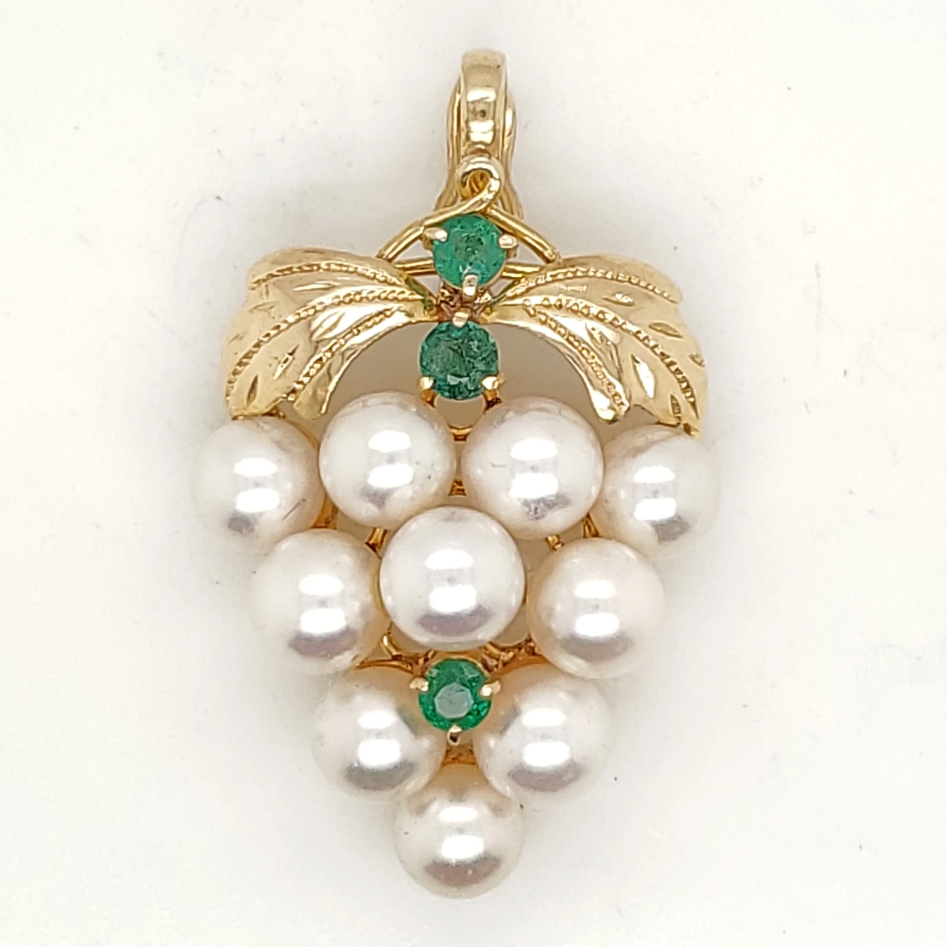 14Kt Yellow Gold Pearl and Emerald Pendant