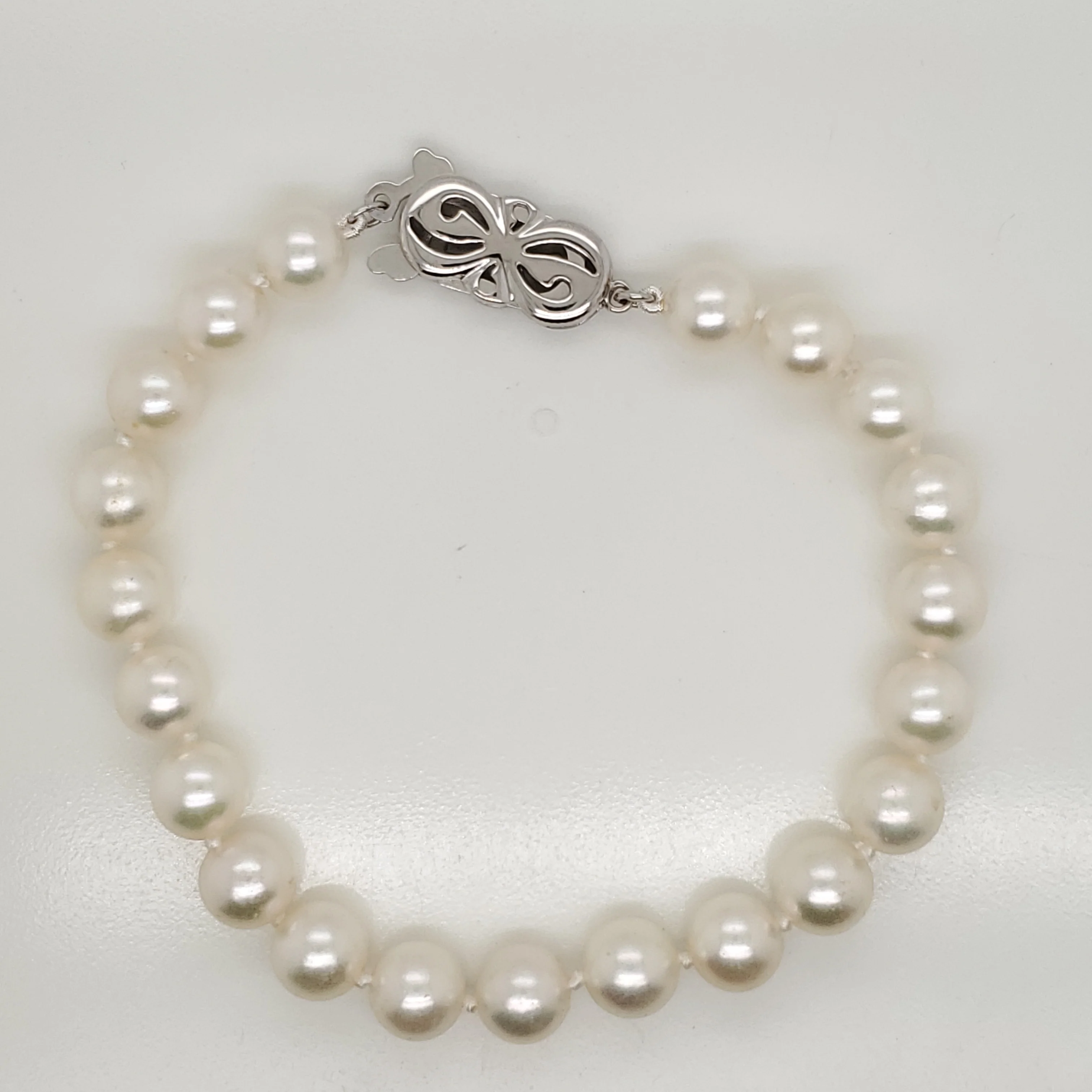 18kt Cultured Akoya Pearl Bracelet