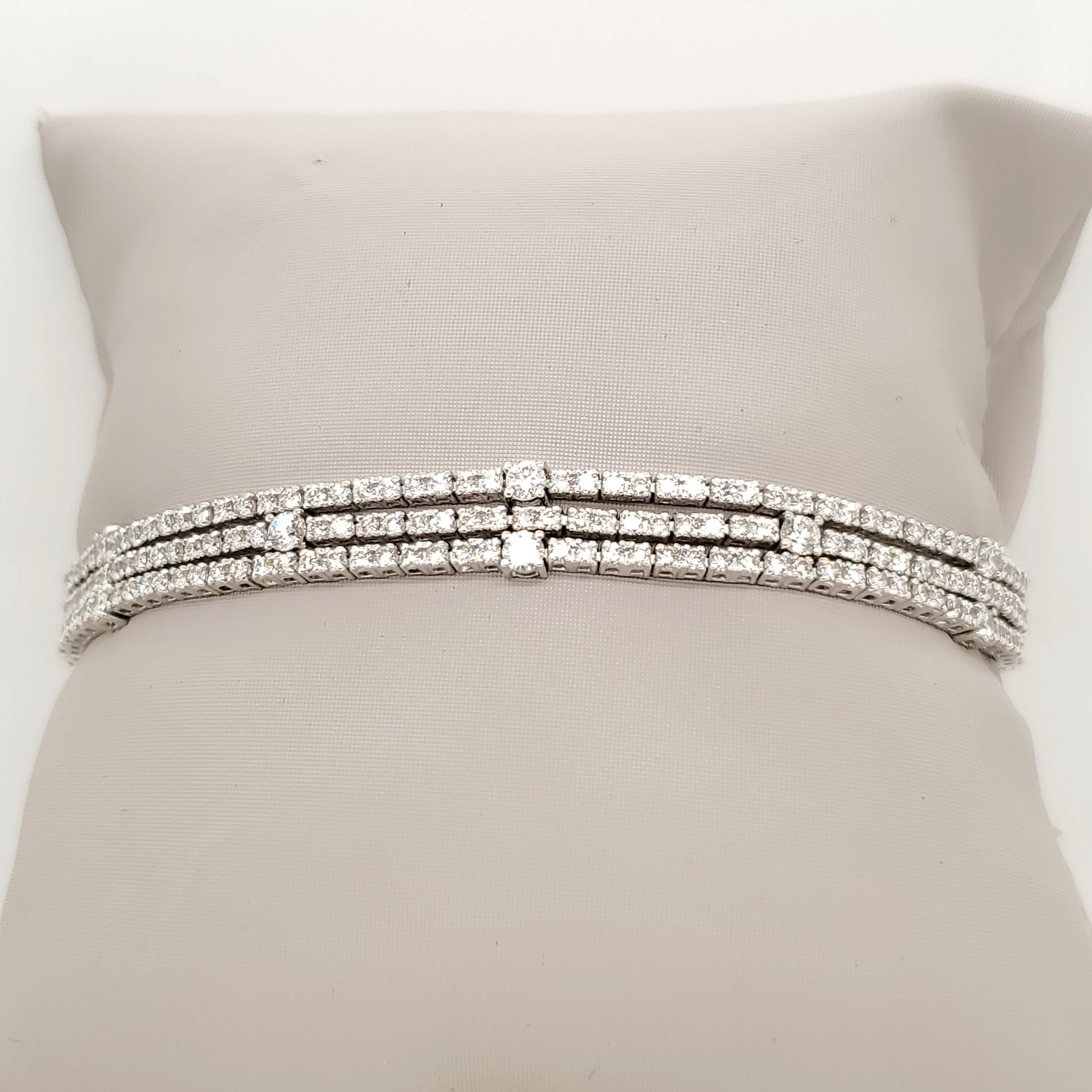 18kt White Gold Three Row Diamond Bracelet