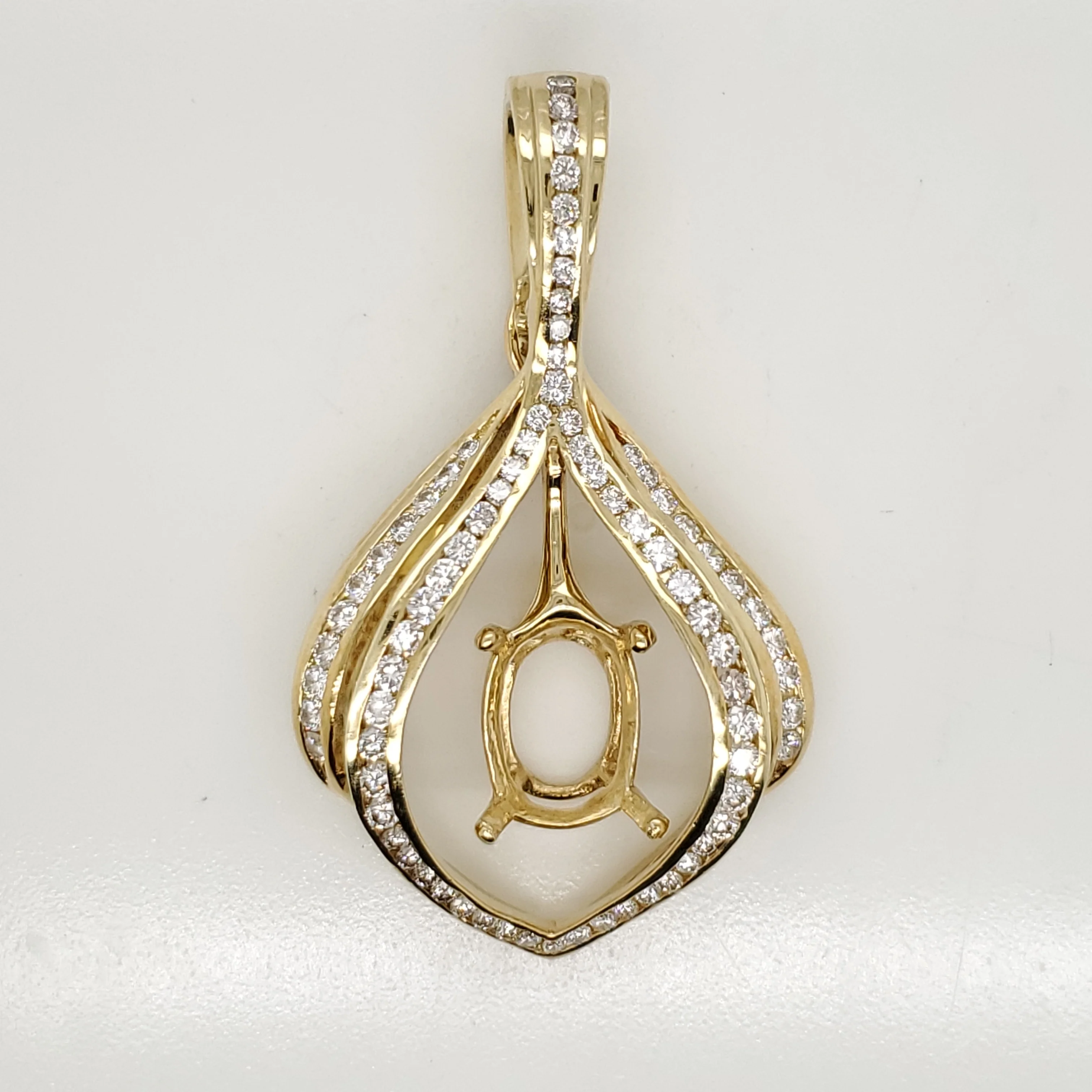 18kt Yellow Gold and Diamond Pendant Mounting