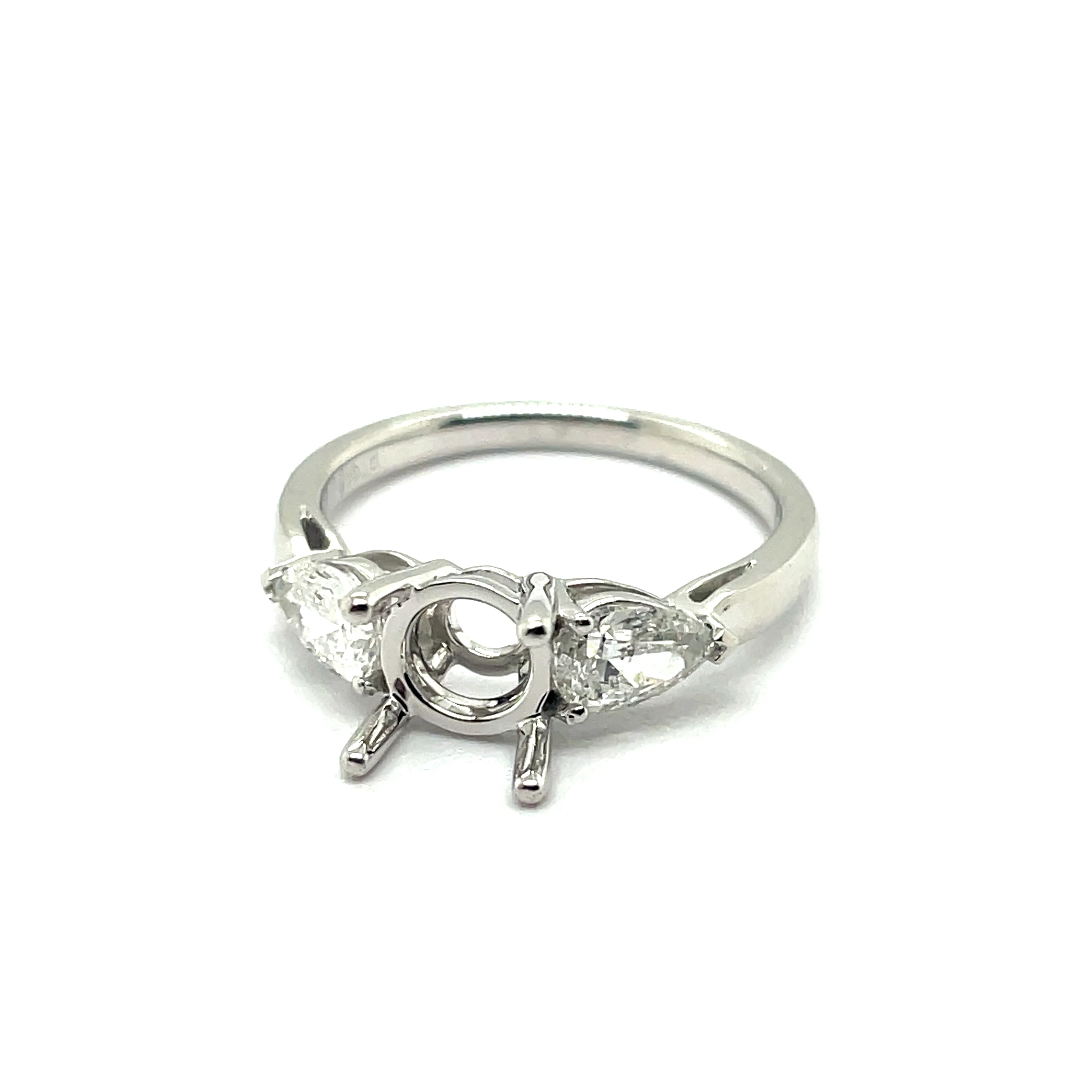 Platinum 0.74Ctw Pear Shape Diamond Mountingt