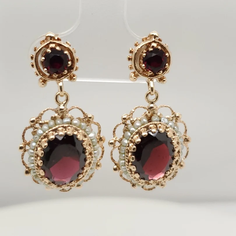 Vintage 14kt Yellow Gold Garnet and Pearl Dangle Earrings