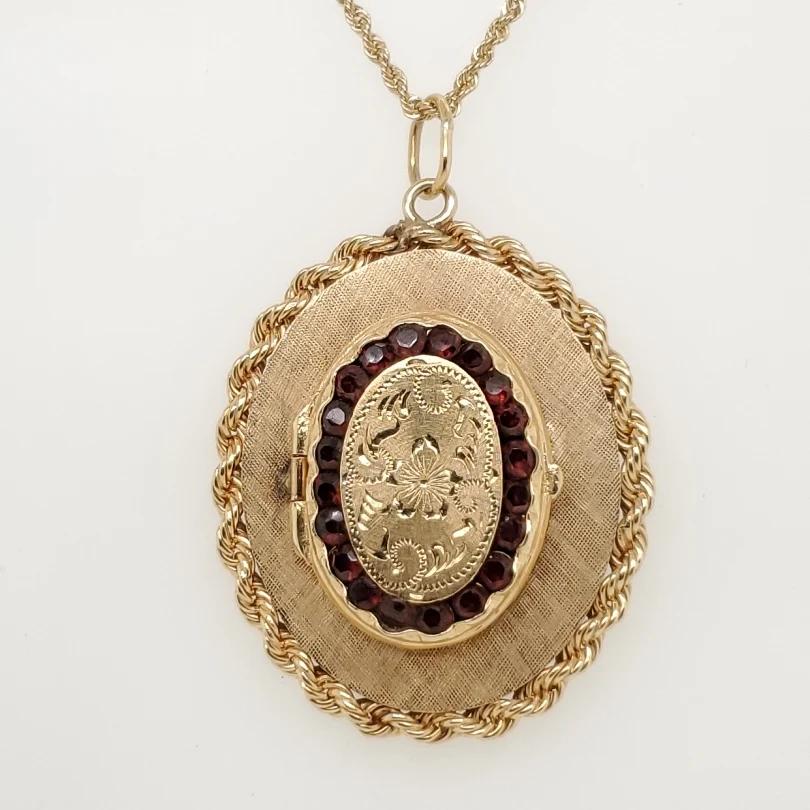 Vintage 14kt Yellow Gold Garnet Locket Charm Pendant