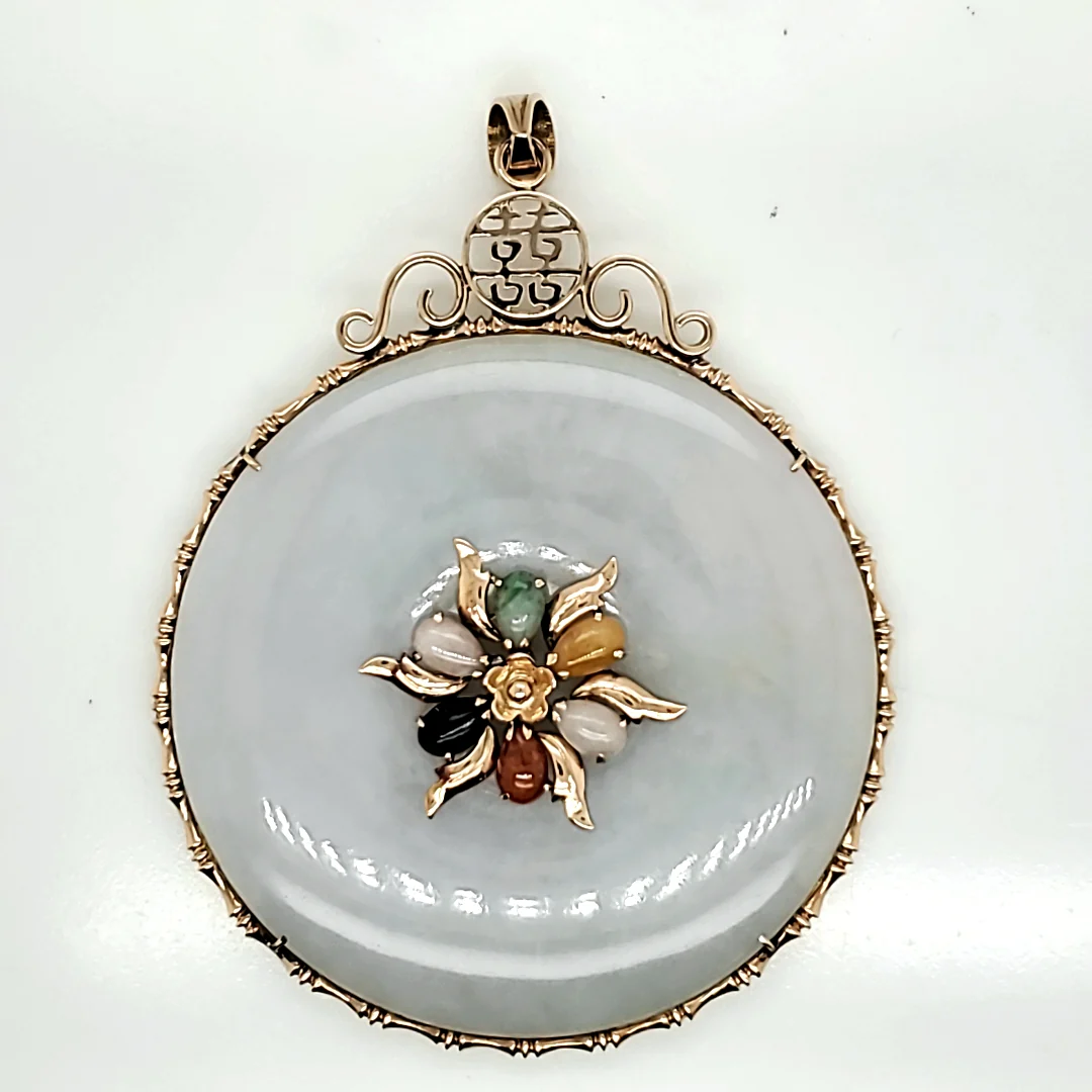 Vintage 14kt Yellow Gold Jade Disc Pendant