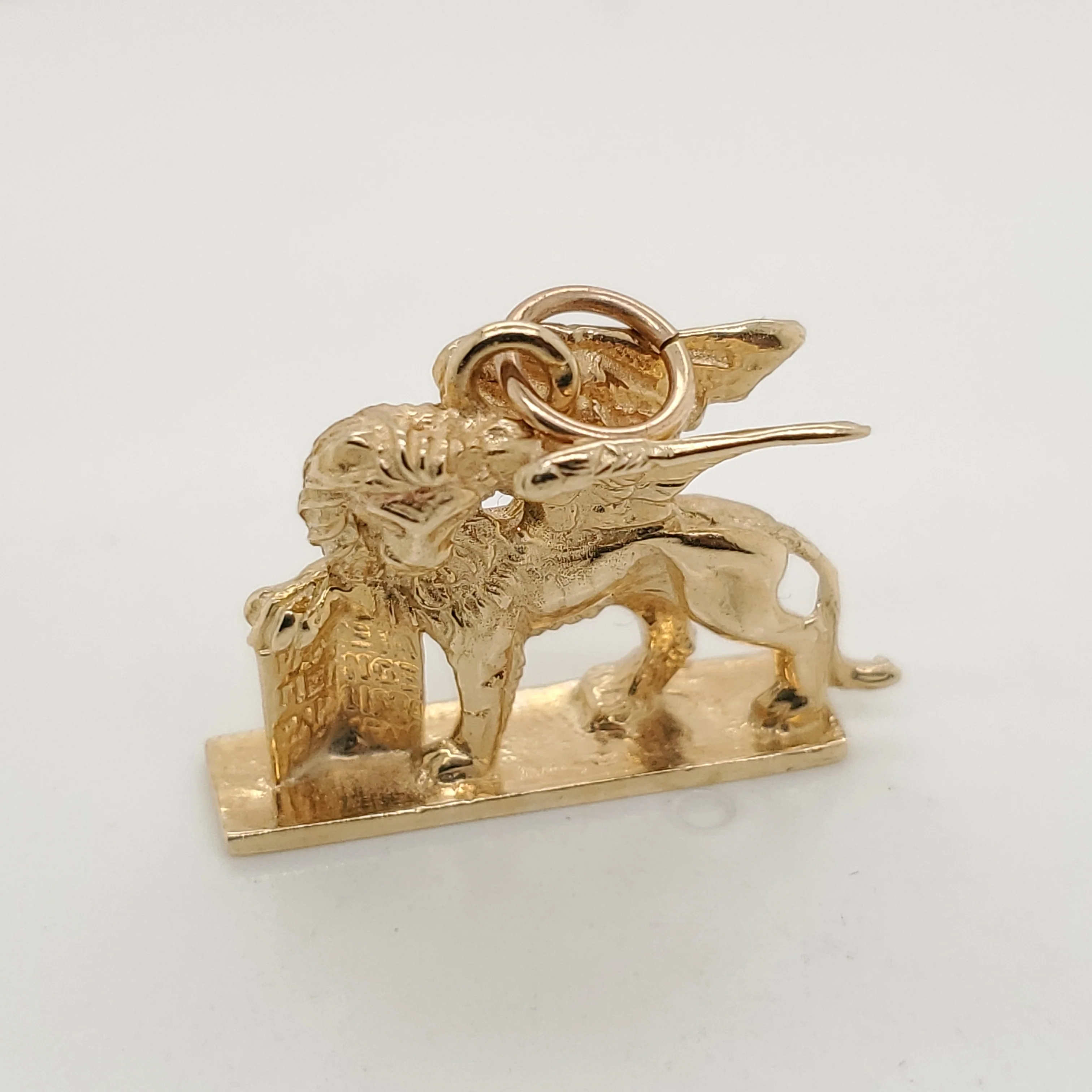 Vintage 14kt Yellow Gold Winged Lion of Venice Charm