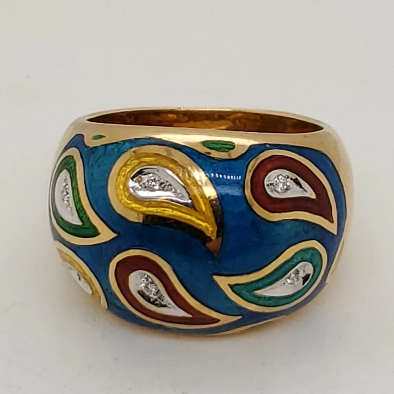 Vintage 18kt Yellow Gold Enamel and Diamond Dome Ring