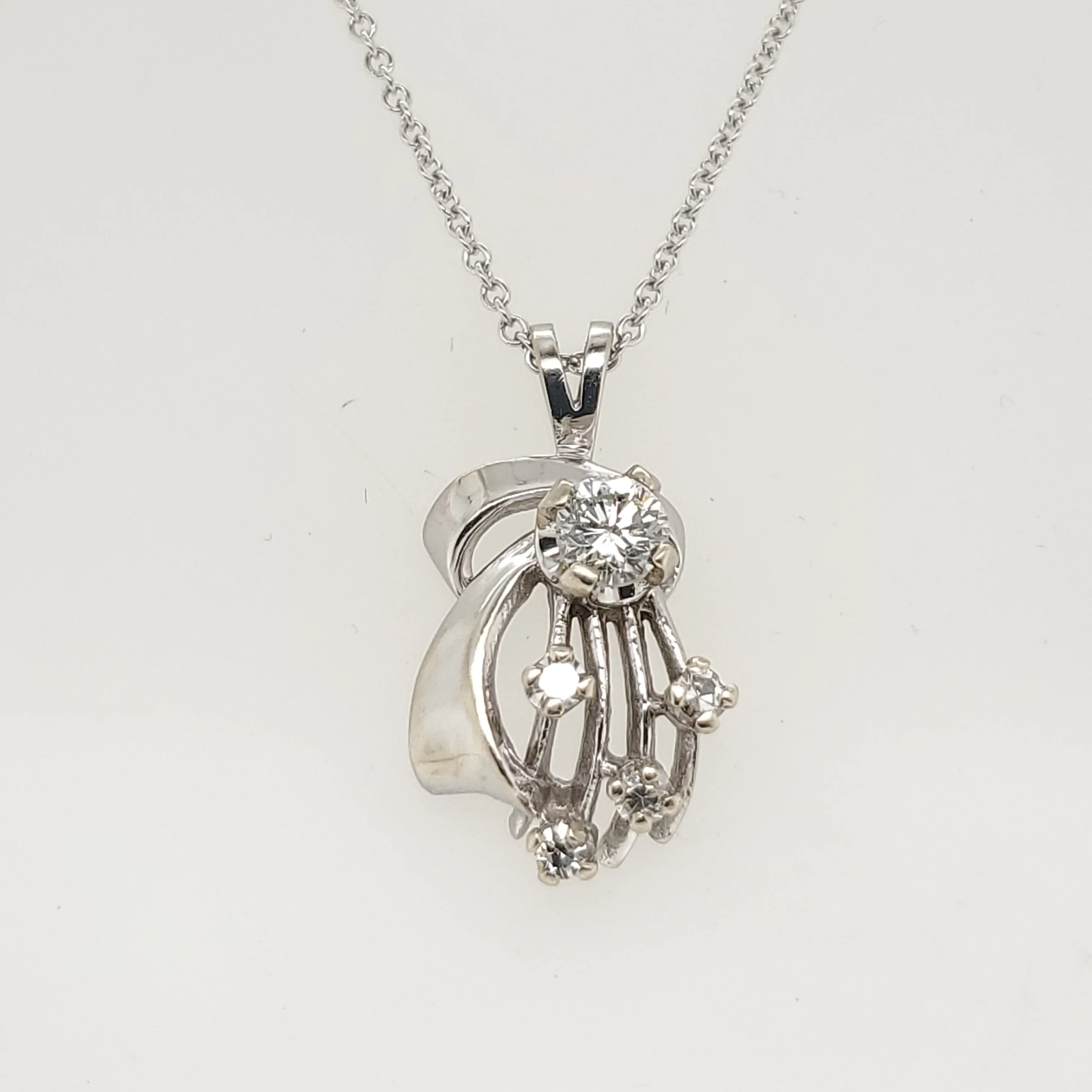Vintage 1950S 14kt White Gold Diamond Pendant Necklace