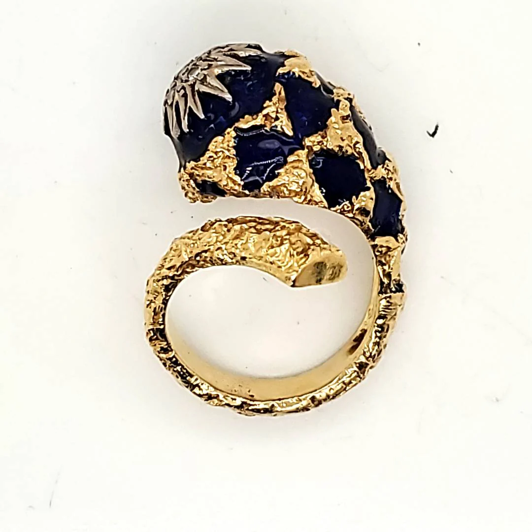 Vintage Italian 18kt Yellow Gold Diamond and Blue Enamel Ring - Image 2