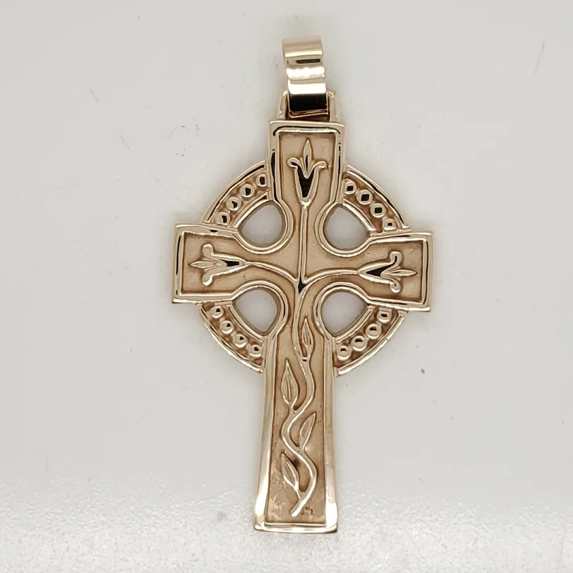Vintage James Avery 14Kt Yellow Gold Cross